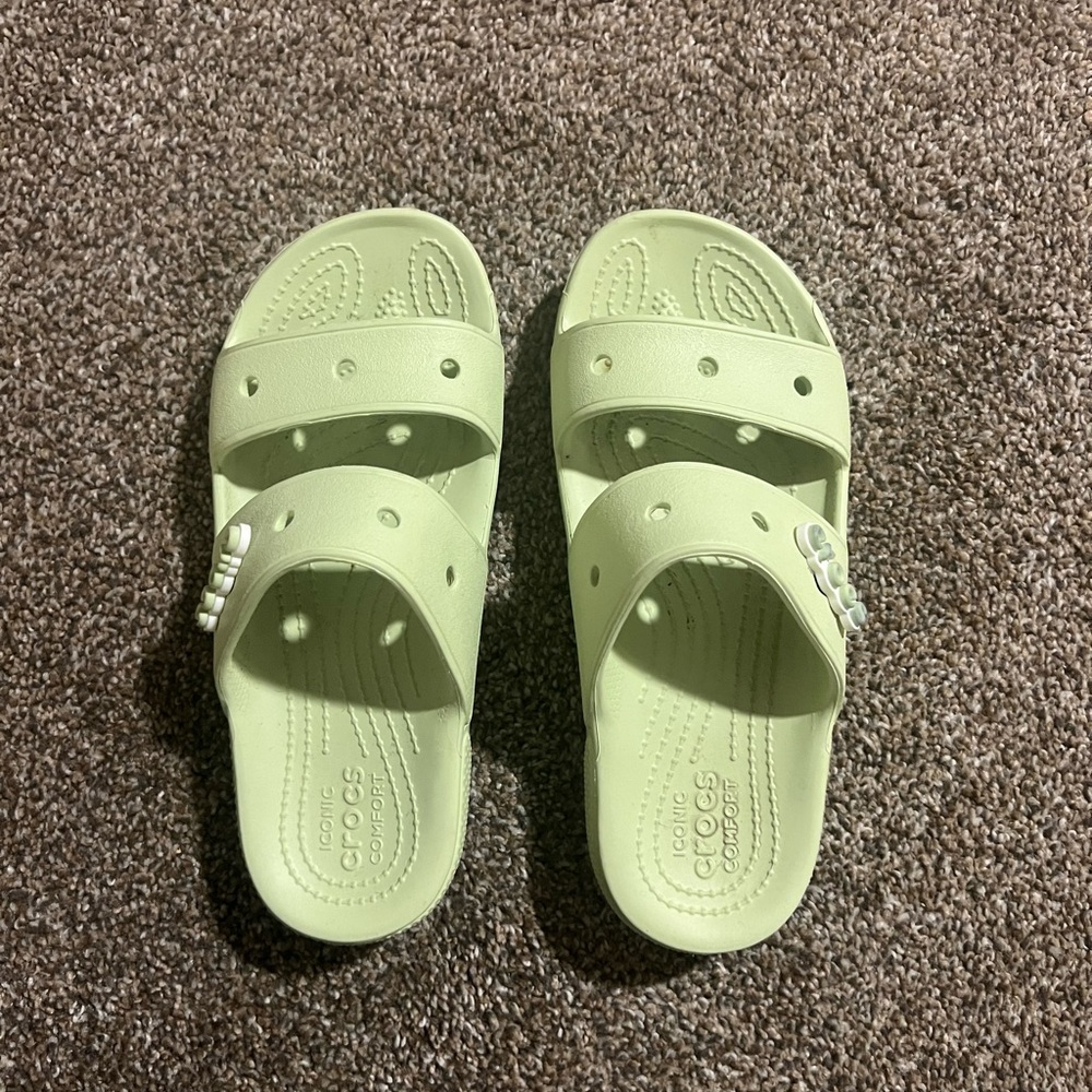Croc slides